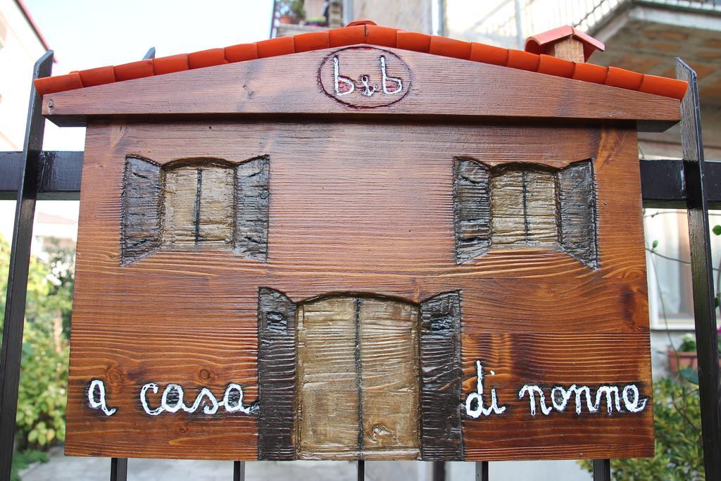 B&B A Casa Di Nonna 폰디 외부 사진
