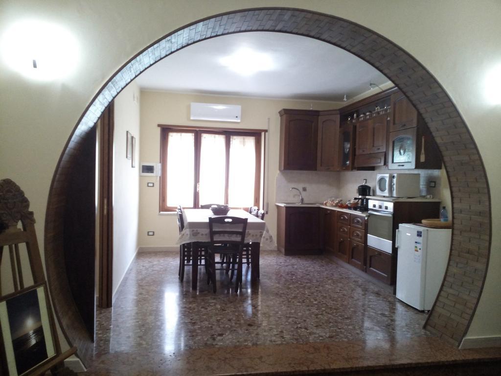 B&B A Casa Di Nonna 폰디 외부 사진