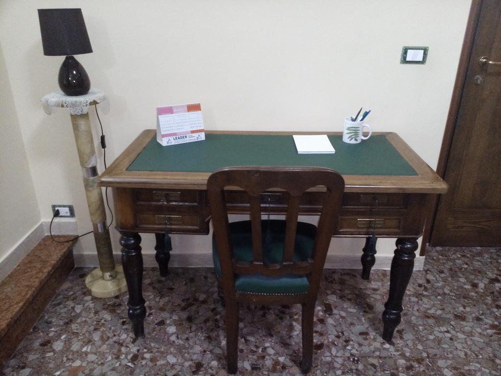 B&B A Casa Di Nonna 폰디 외부 사진