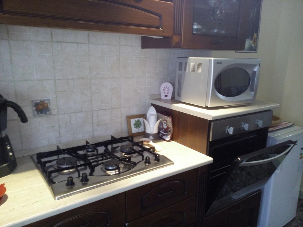 B&B A Casa Di Nonna 폰디 외부 사진